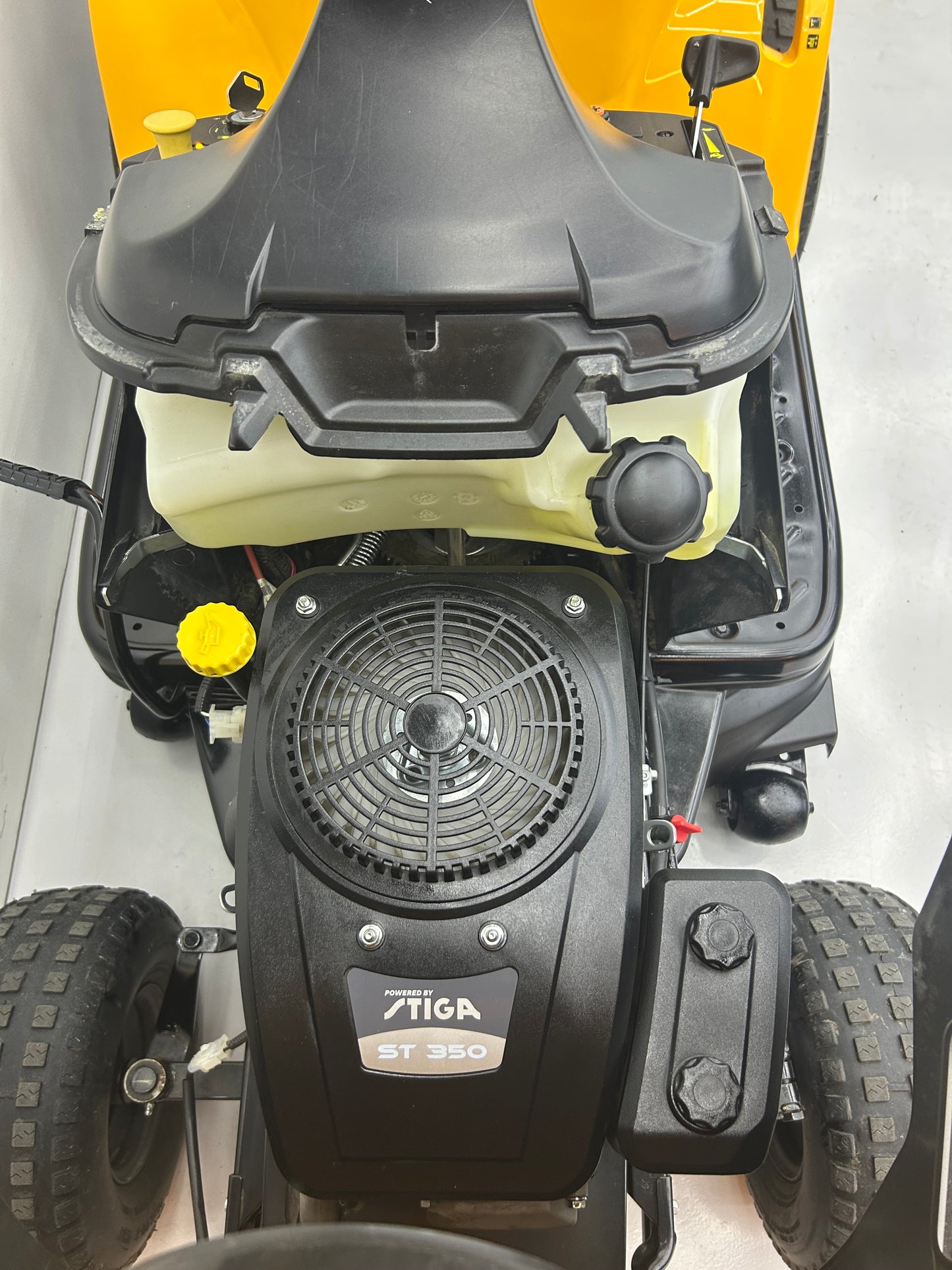 Stiga Estate 2084 nyskick, 352cc, manuell