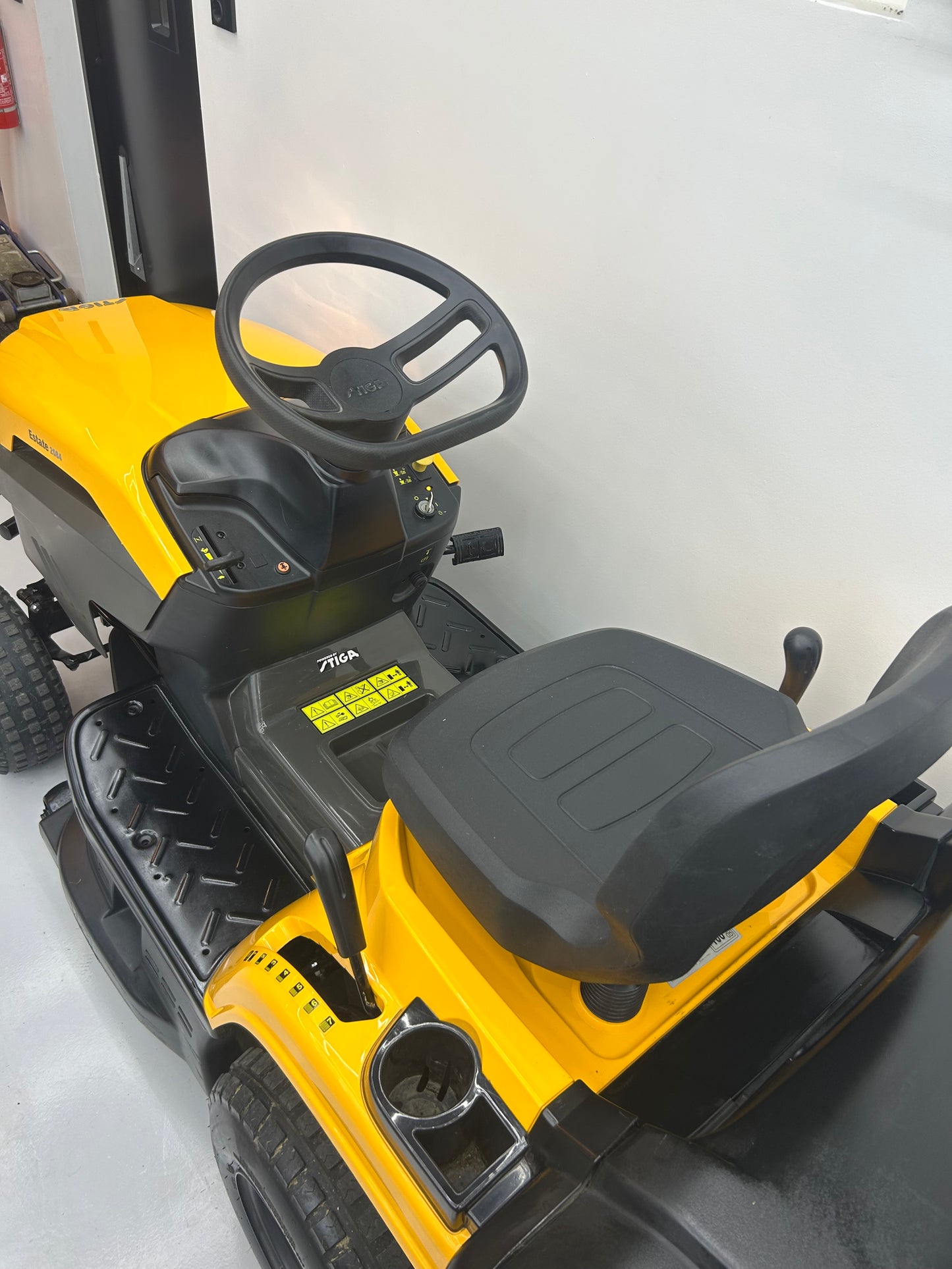 Stiga Estate 2084 nyskick, 352cc, manuell