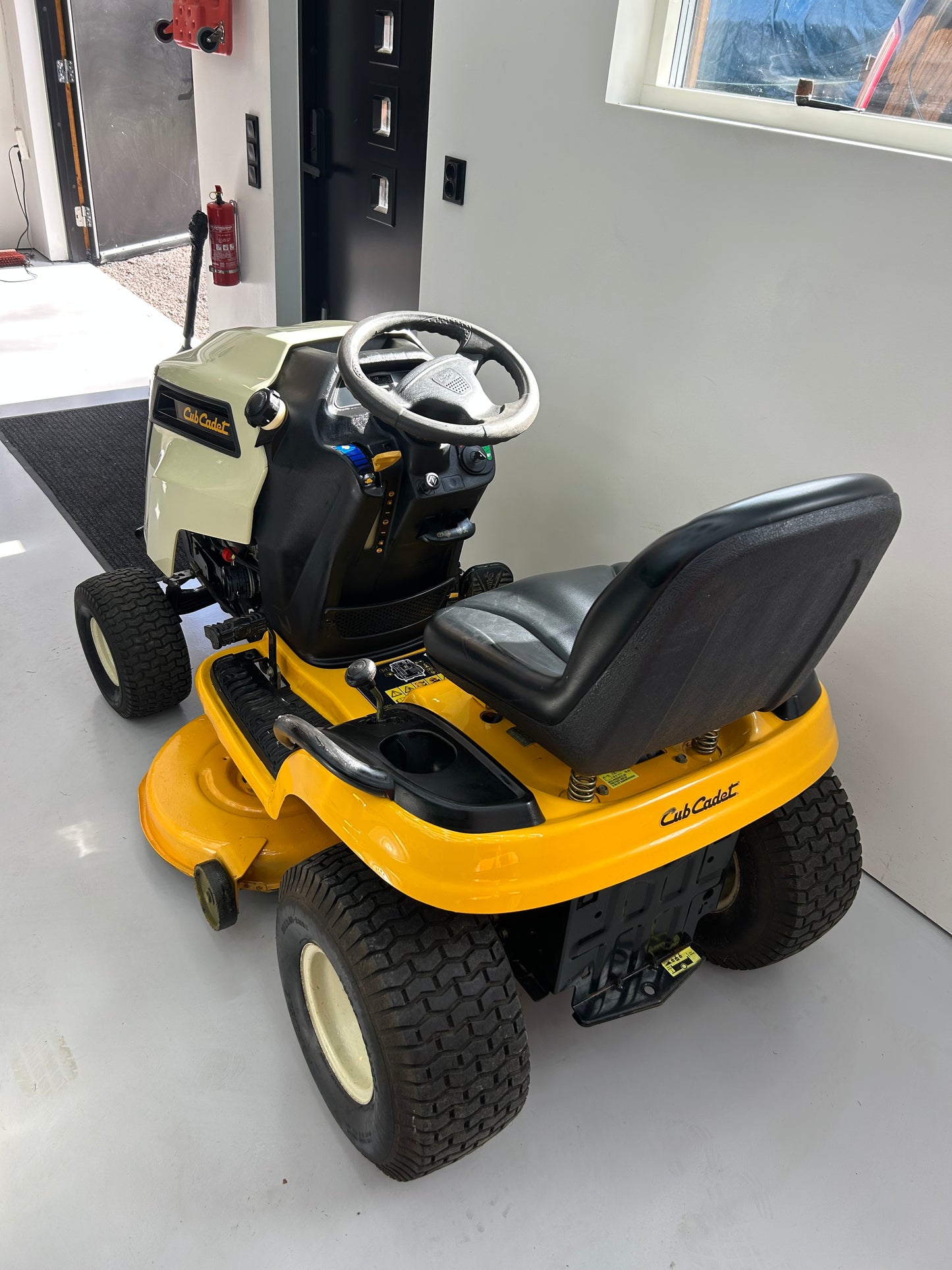 Cub Cadet CC1016AF, 15.5hk B&S, hydrostat
