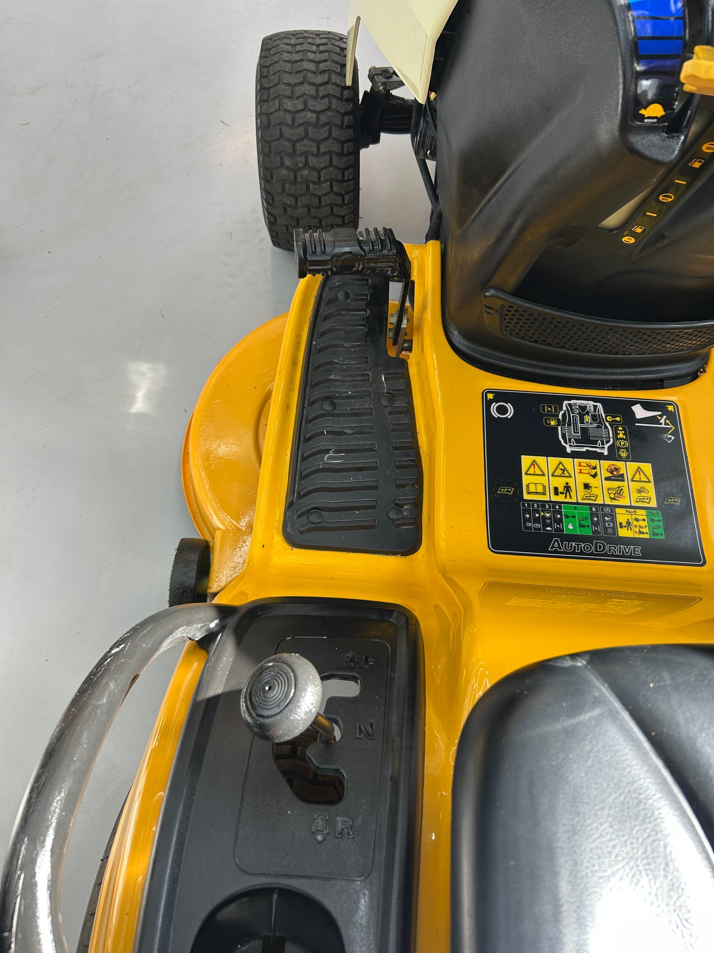 Cub Cadet CC1016AF, 15.5hk B&S, hydrostat