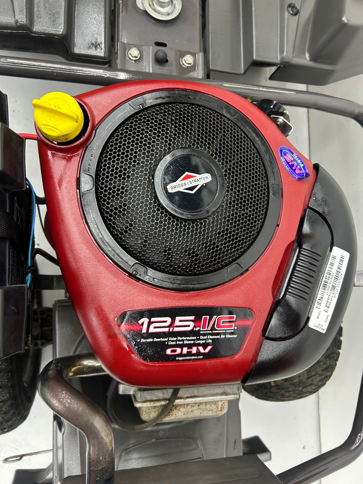 Husqvarna R13c, 12.5hk B&S, hydrostat