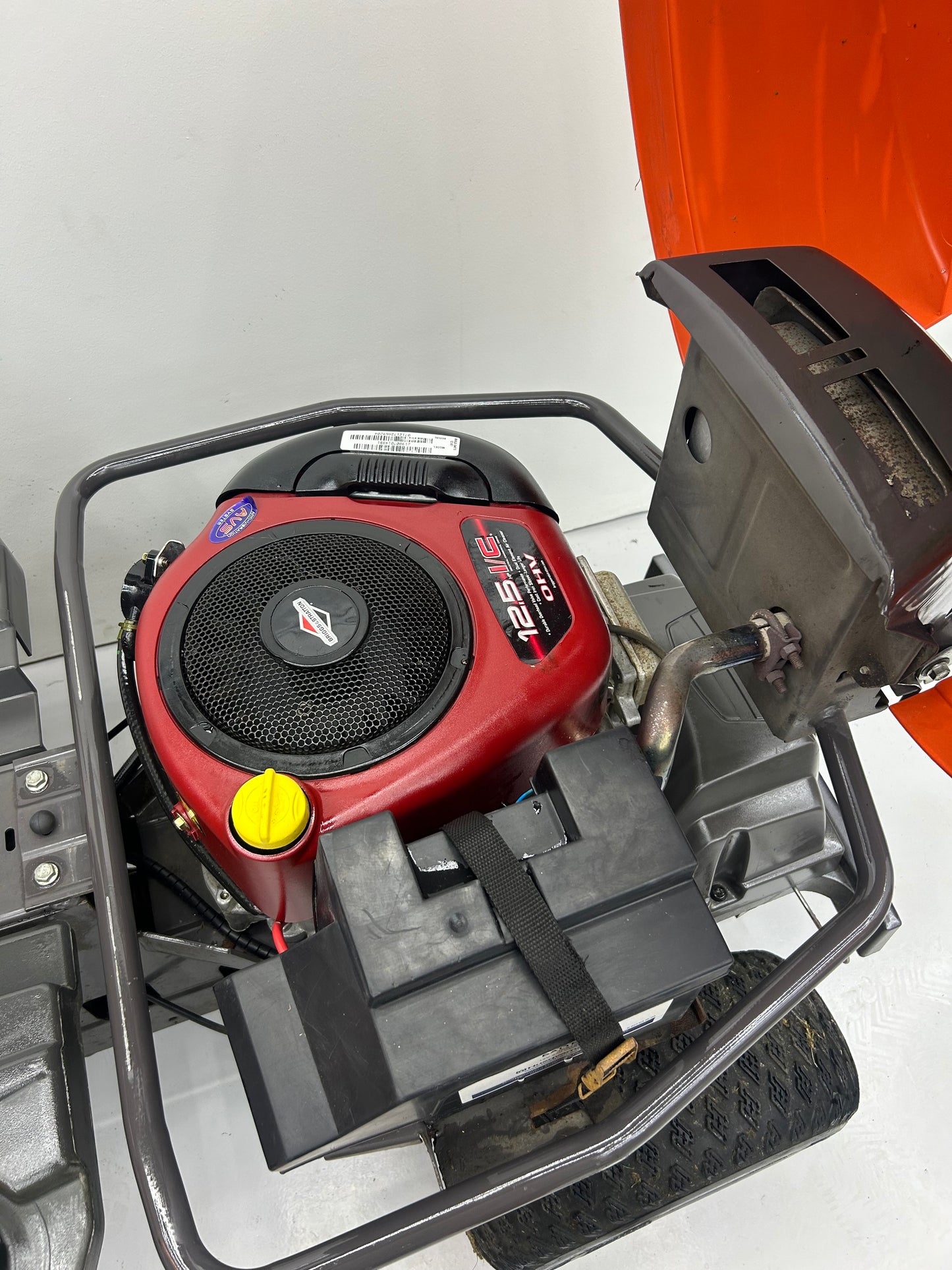 Husqvarna R13c, 12.5hk B&S, hydrostat
