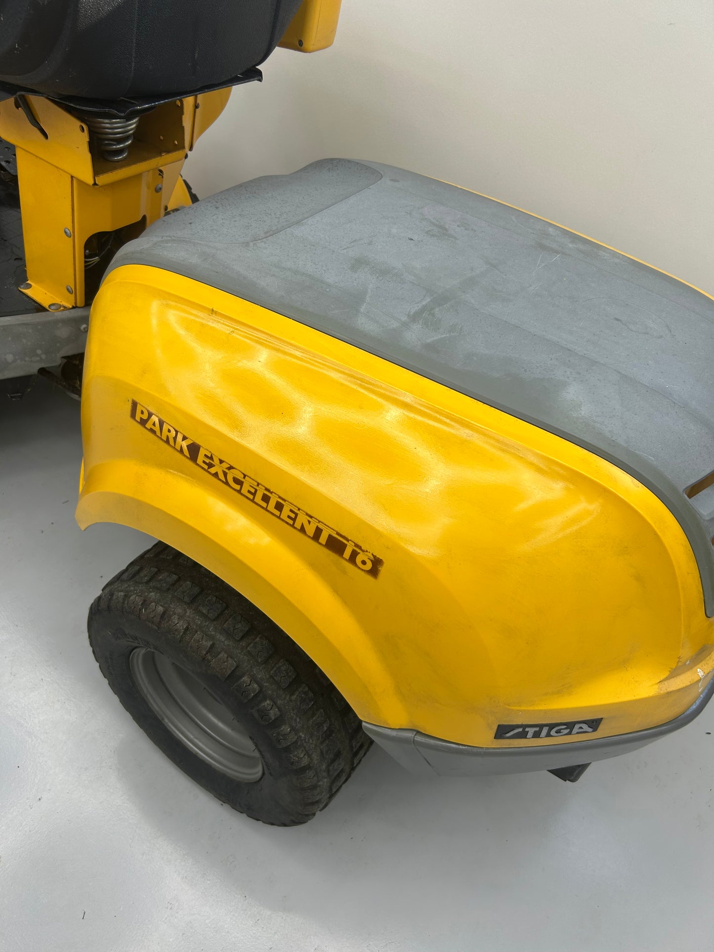 Stiga Park Excellent 16, 16hk twin vanguard, hydrostat