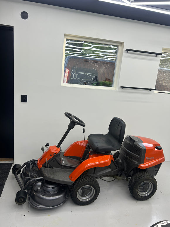 Husqvarna R111B, 10.5hk B&S, hydrostat
